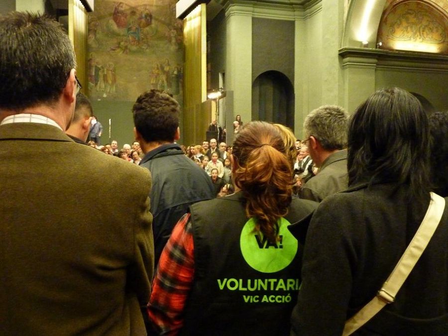 Voluntaris i voluntàries del VA! participen en la inauguració de l’Orfeó